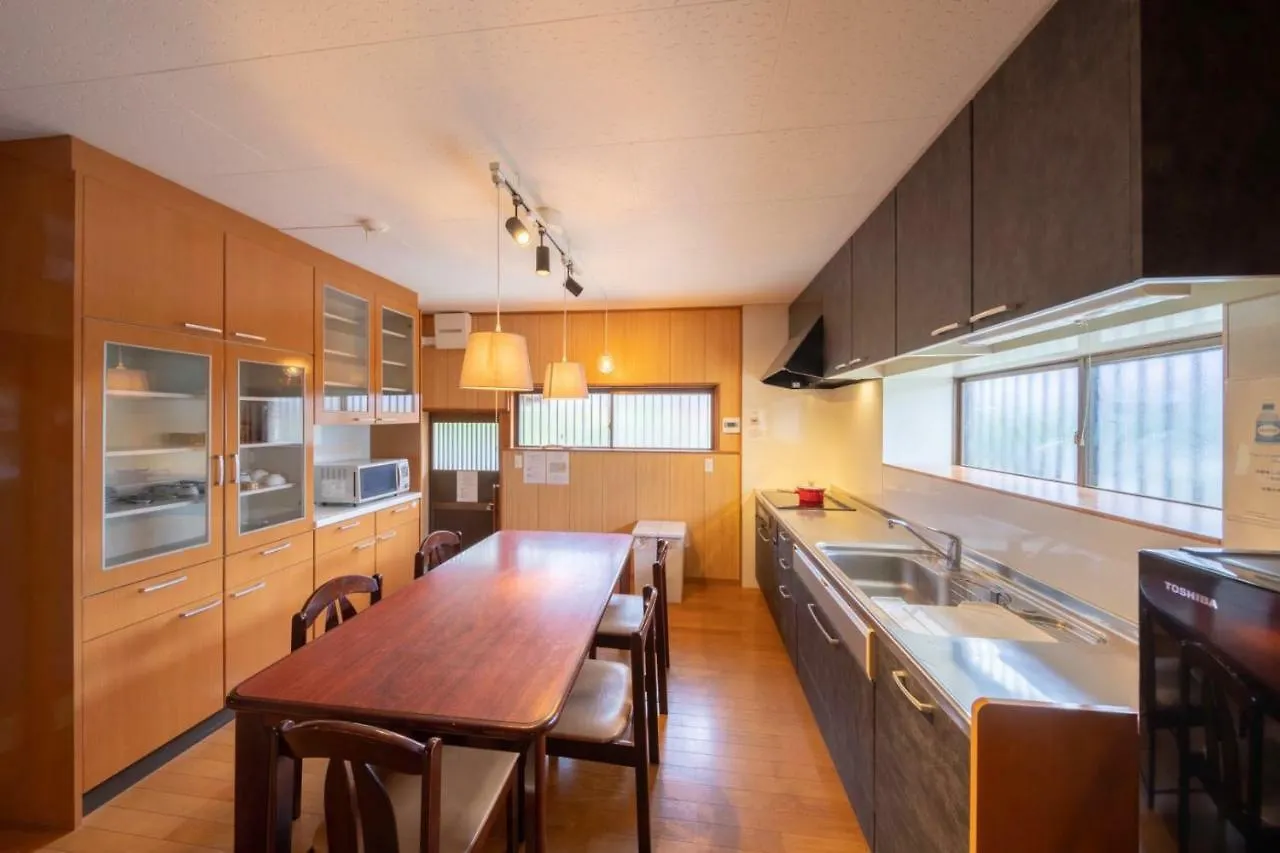 Sano-San-Chi Waraku Apartment Izumisano